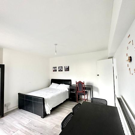 Fabulous 3 Bedroom Flat Sleeps 6 Лондон Екстер'єр фото
